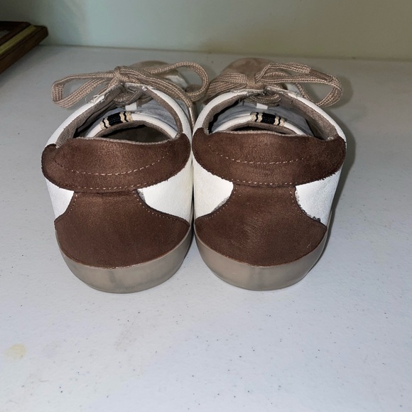 Shu shop ladies Pamela‎ sneakers white w tan brown sz 9 shoes - Picture 3 of 7